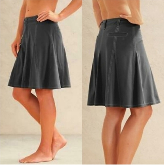 Athleta Pants - Athleta Whatever Black Pleated Skirt Skort Size 12